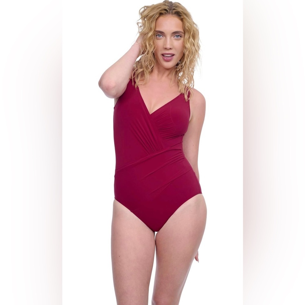 Profile by Gottex Stylish and Elegant Women’s One Piece Tankini Bathing Suit